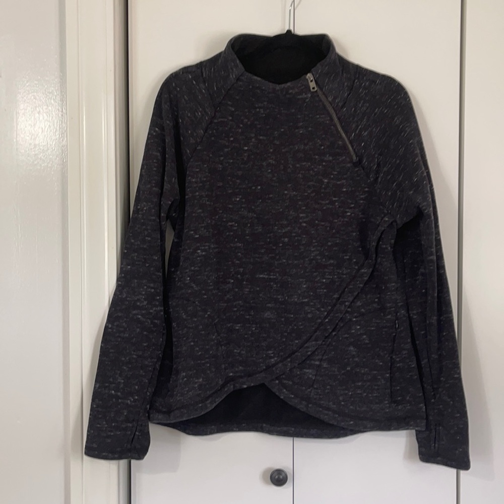 Pull over sweater